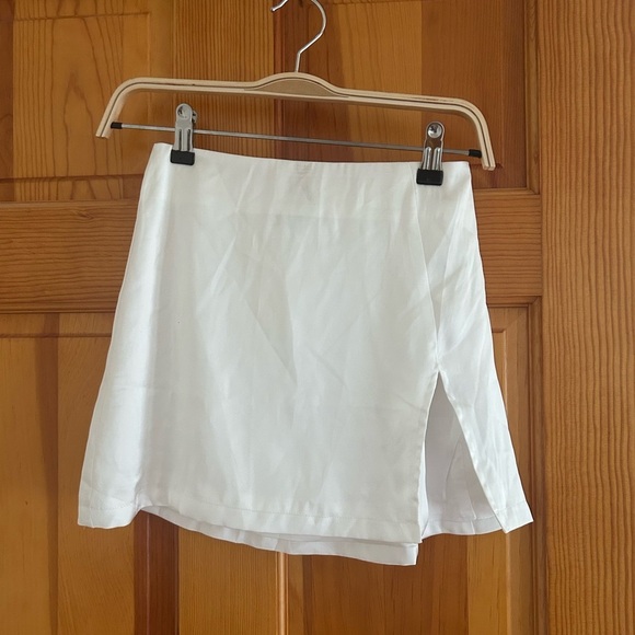 Princess Polly Daley Set in White Skirt Only - Picture 2 of 6